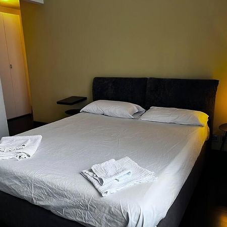 Sandra Flexyrent Wifi Charming Apt In Ticinese 밀라노 외부 사진